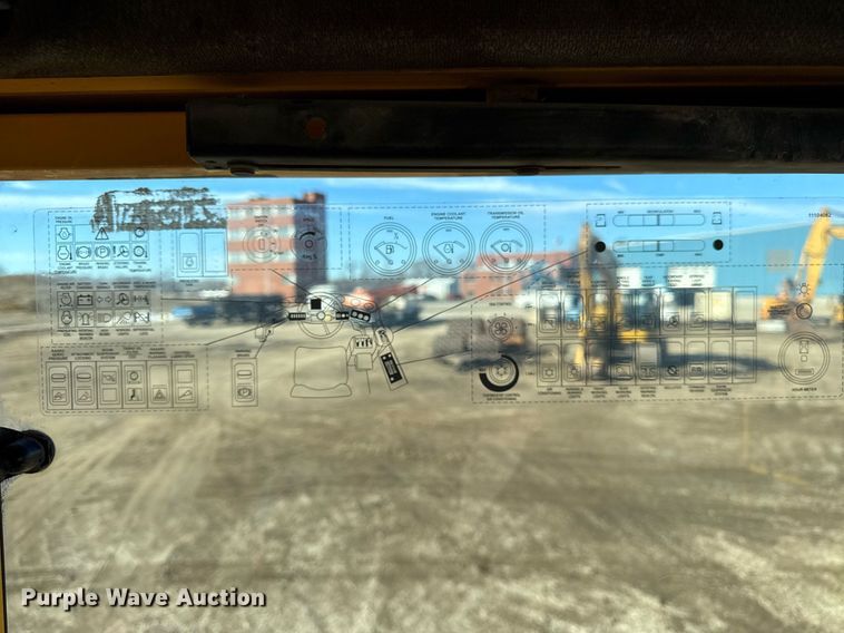 image for item DU3328 1999 Volvo L180C wheel loader