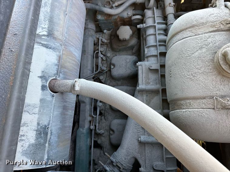 image for item DU3328 1999 Volvo L180C wheel loader