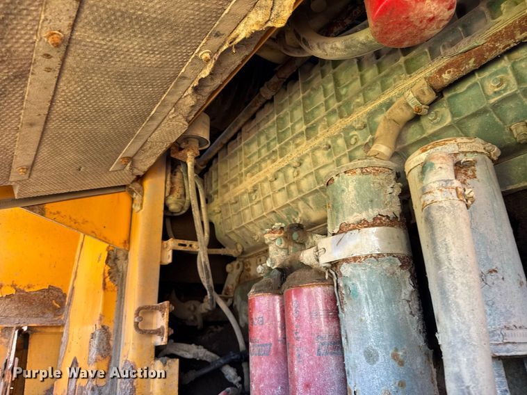 image for item DU3328 1999 Volvo L180C wheel loader