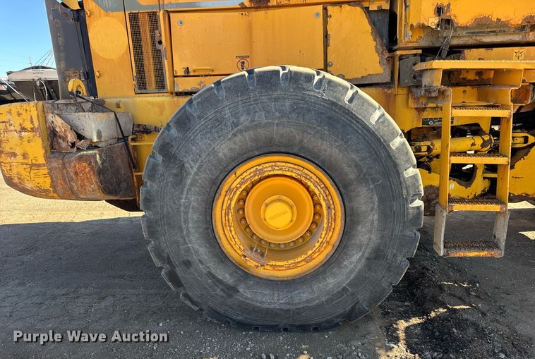 image for item DU3328 1999 Volvo L180C wheel loader