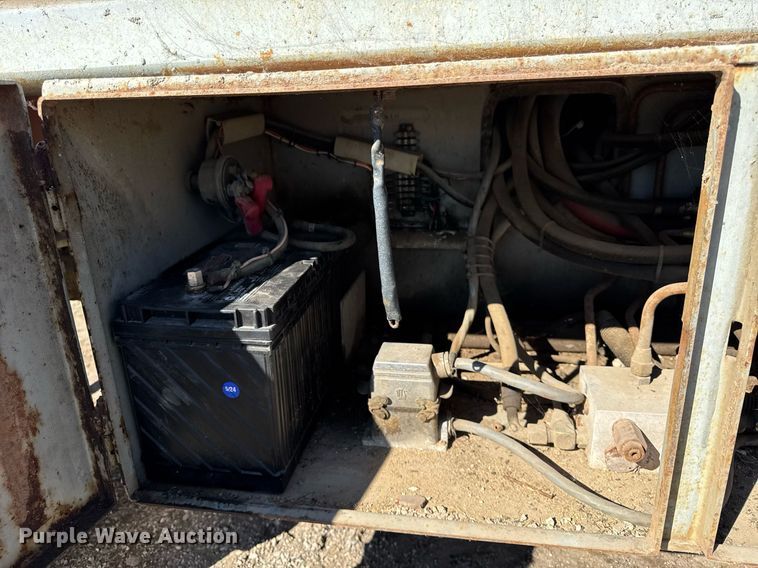 image for item DU3329 Skyjack 7027 scissor lift