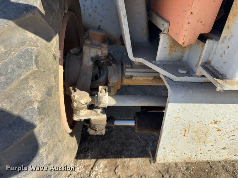 image for item DU3329 Skyjack 7027 scissor lift