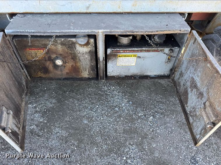 image for item DU3329 Skyjack 7027 scissor lift