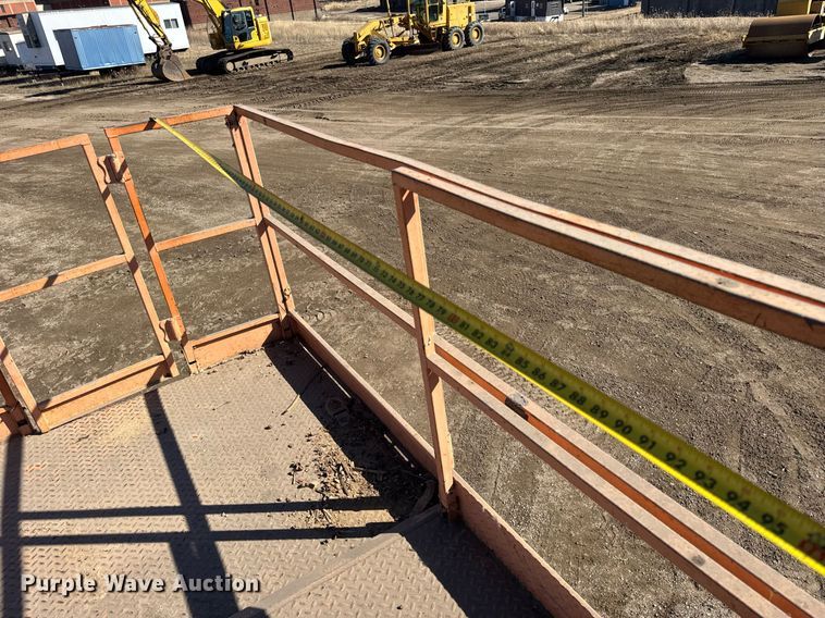 image for item DU3329 Skyjack 7027 scissor lift