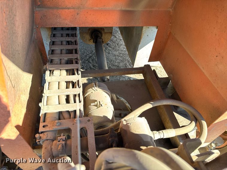 image for item DU3329 Skyjack 7027 scissor lift