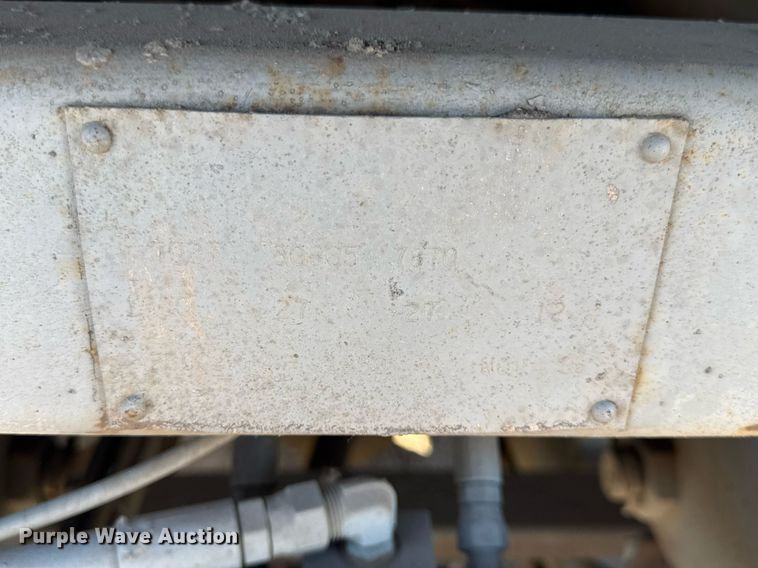 image for item DU3329 Skyjack 7027 scissor lift