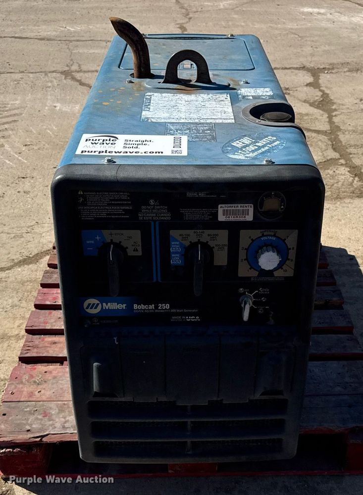 image for item DU3330 Miller Bobcat 250 welder