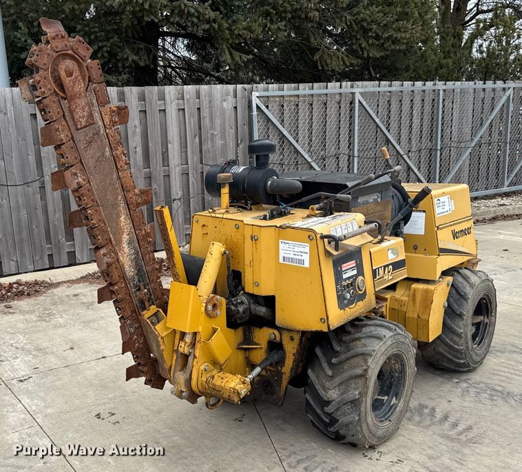 image for item DU3348 2006 Vermeer LM42 trencher