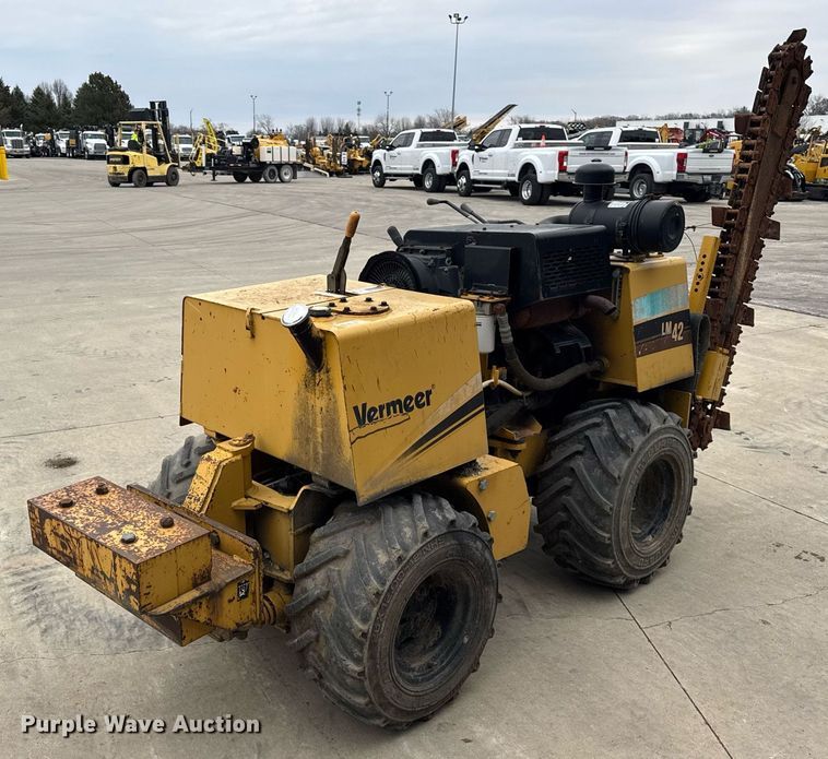 image for item DU3348 2006 Vermeer LM42 trencher