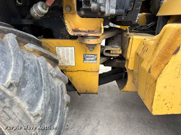 image for item DU3348 2006 Vermeer LM42 trencher