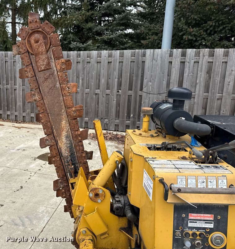 image for item DU3348 2006 Vermeer LM42 trencher