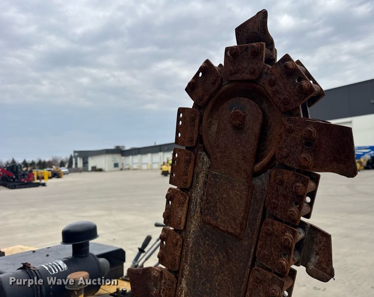 image for item DU3348 2006 Vermeer LM42 trencher