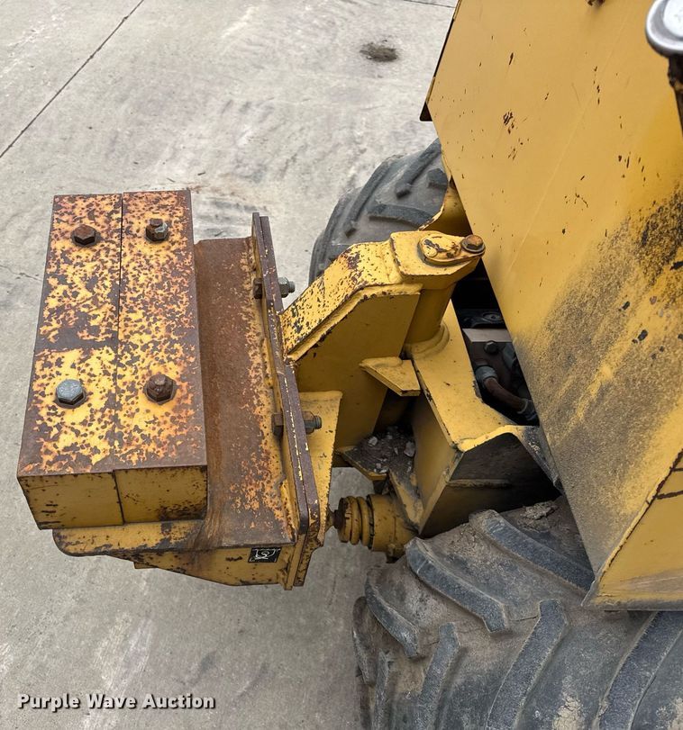 image for item DU3348 2006 Vermeer LM42 trencher