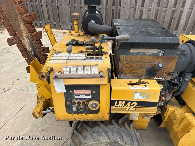 image for item DU3348 2006 Vermeer LM42 trencher