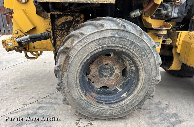 image for item DU3348 2006 Vermeer LM42 trencher