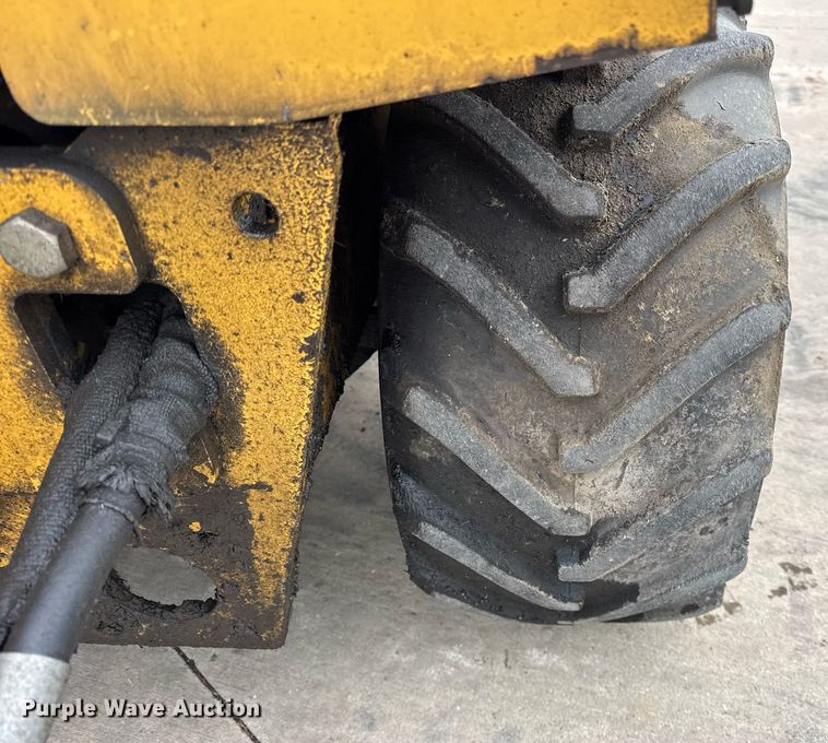 image for item DU3348 2006 Vermeer LM42 trencher