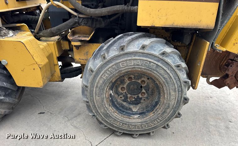 image for item DU3348 2006 Vermeer LM42 trencher