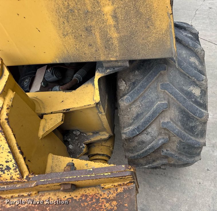 image for item DU3348 2006 Vermeer LM42 trencher