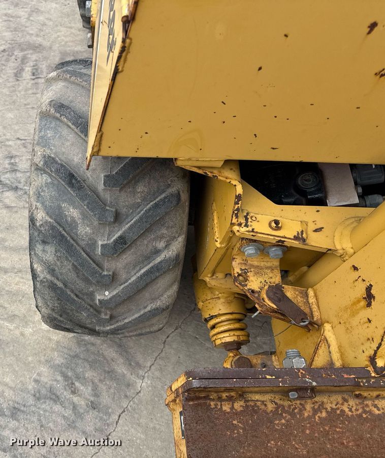 image for item DU3348 2006 Vermeer LM42 trencher