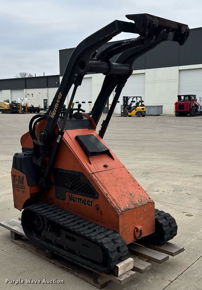 image for item DU3349 2012 Vermeer S650TX compact utility loader