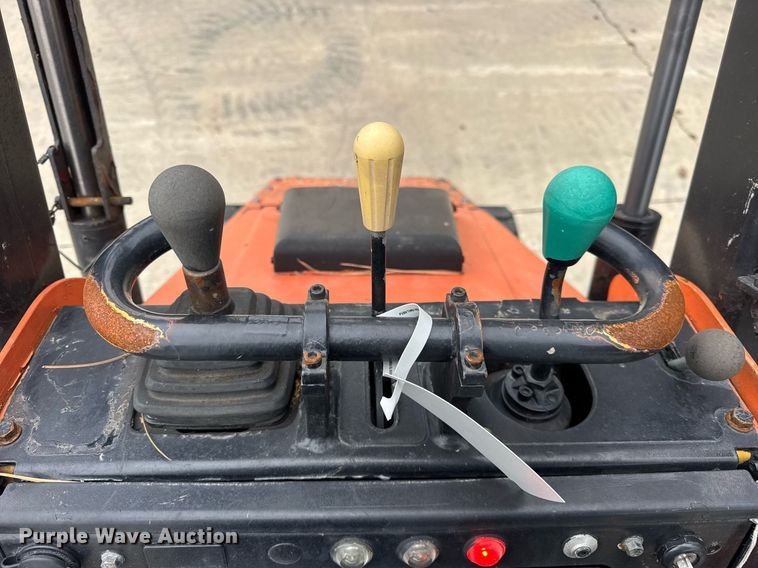 image for item DU3349 2012 Vermeer S650TX compact utility loader