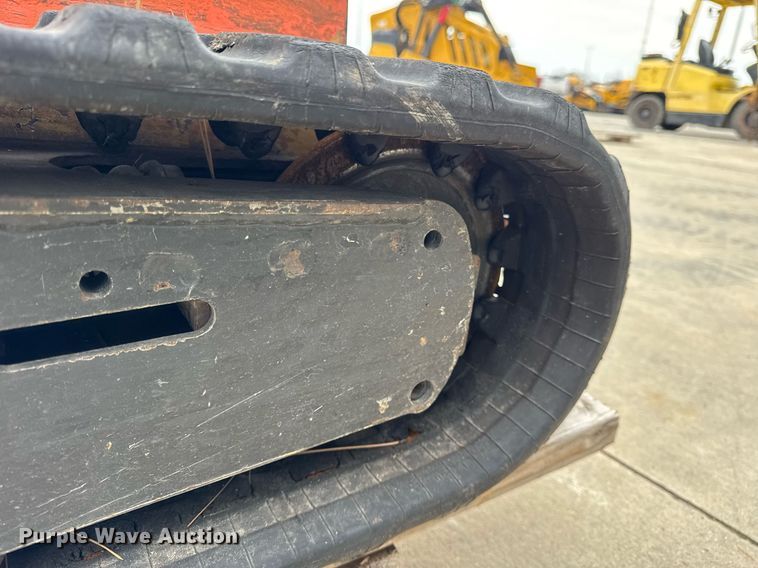 image for item DU3349 2012 Vermeer S650TX compact utility loader