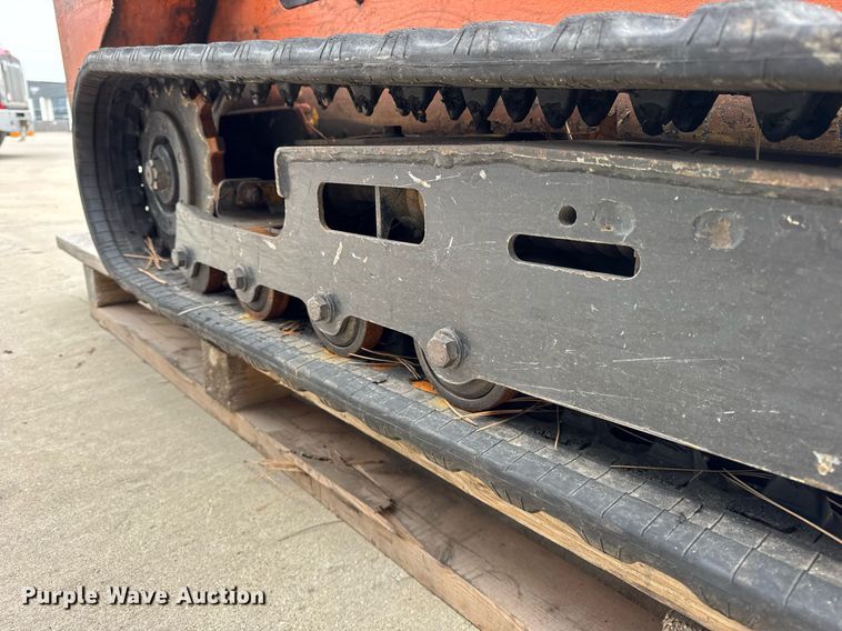 image for item DU3349 2012 Vermeer S650TX compact utility loader