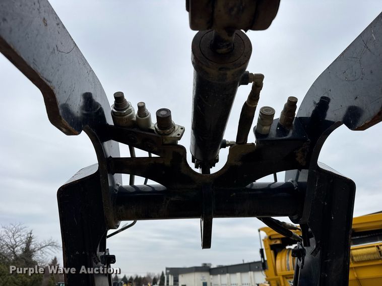 image for item DU3350 2017 Vermeer CTX100 compact utility loader