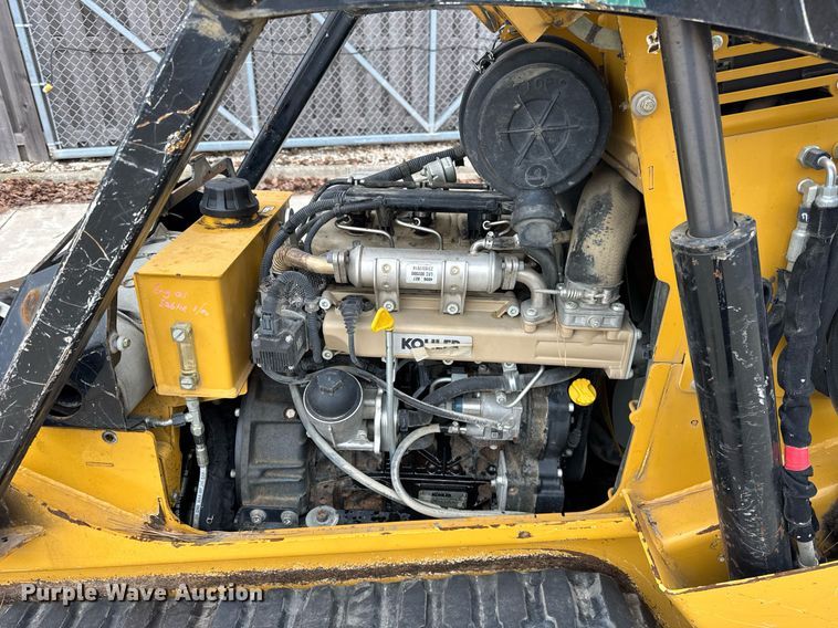 image for item DU3350 2017 Vermeer CTX100 compact utility loader