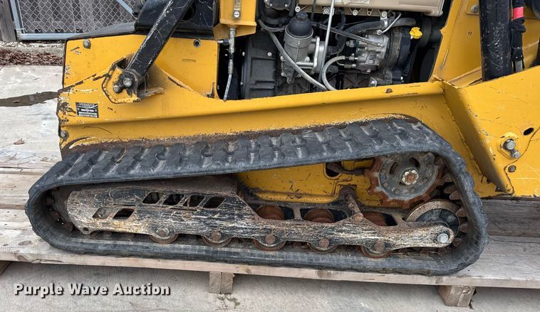 image for item DU3350 2017 Vermeer CTX100 compact utility loader