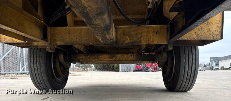 image for item DU3351 2001 Vermeer BC1800A wood chipper