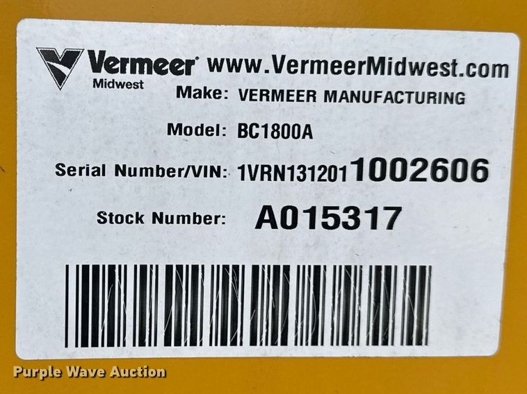 image for item DU3351 2001 Vermeer BC1800A wood chipper