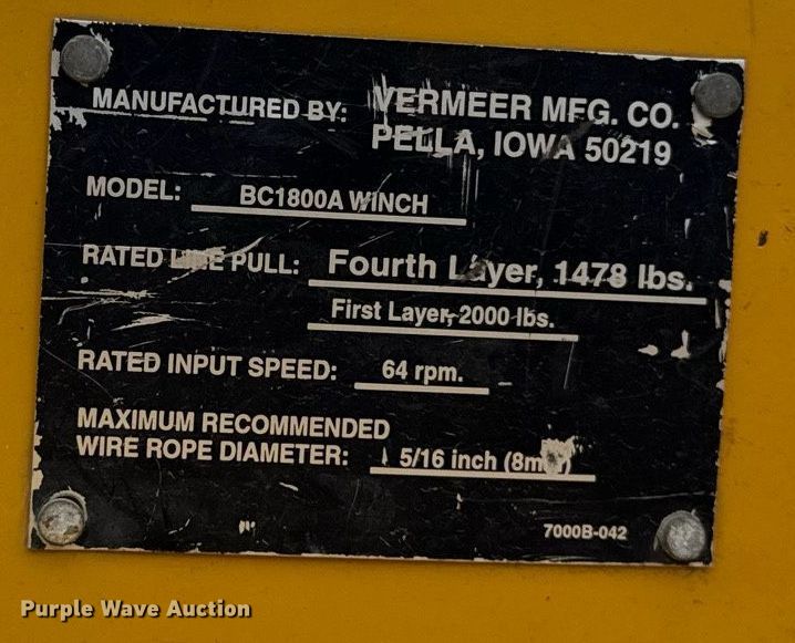 image for item DU3351 2001 Vermeer BC1800A wood chipper