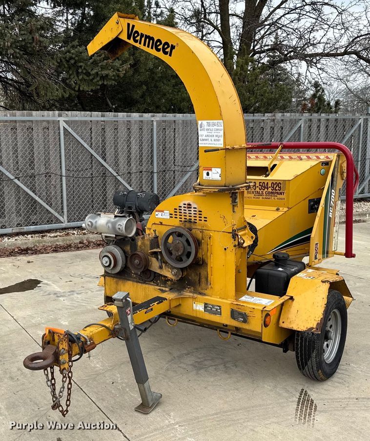 image for item DU3352 2017 Vermeer BC700XL wood chipper
