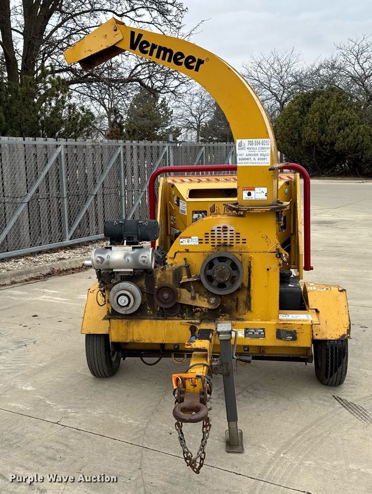 image for item DU3352 2017 Vermeer BC700XL wood chipper