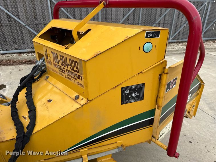 image for item DU3352 2017 Vermeer BC700XL wood chipper