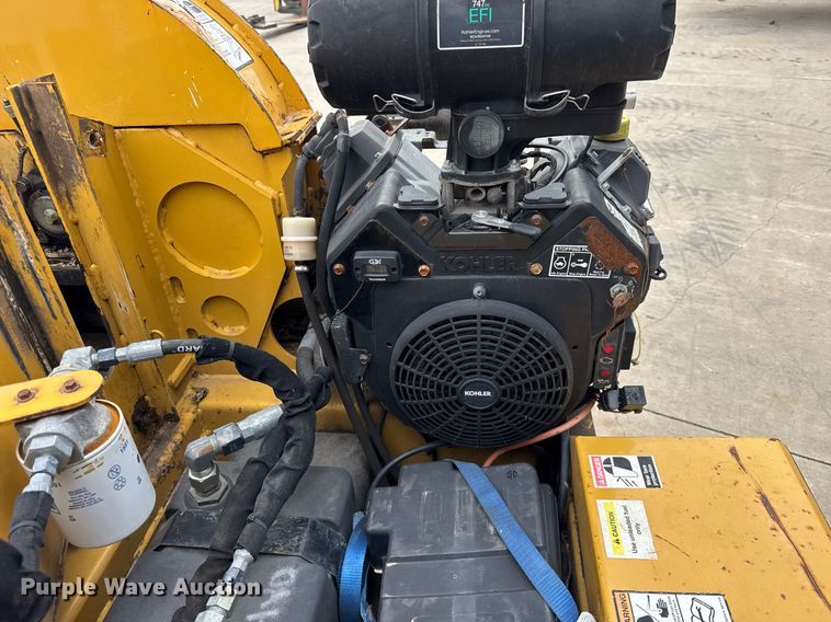 image for item DU3352 2017 Vermeer BC700XL wood chipper