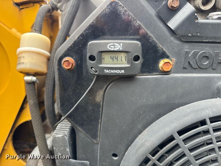 image for item DU3352 2017 Vermeer BC700XL wood chipper