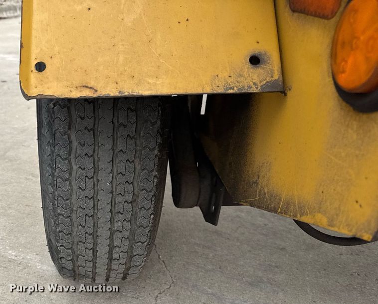 image for item DU3352 2017 Vermeer BC700XL wood chipper