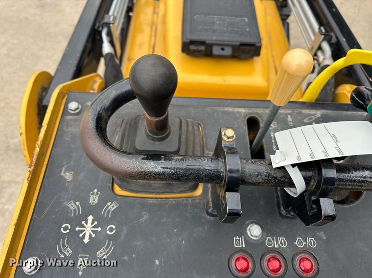 image for item DU3353 2020 Vermeer S925TX compact utility loader