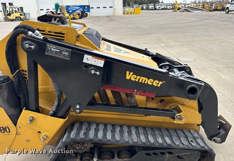 image for item DU3354 2020 Vermeer CTX100 compact utility loader