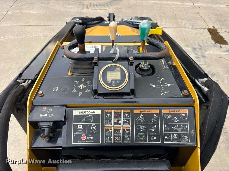 image for item DU3354 2020 Vermeer CTX100 compact utility loader