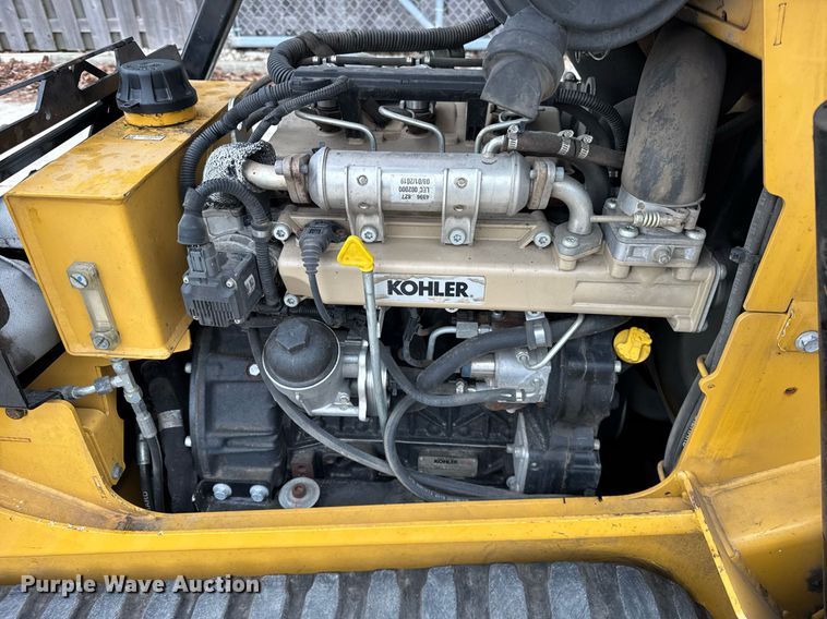 image for item DU3354 2020 Vermeer CTX100 compact utility loader