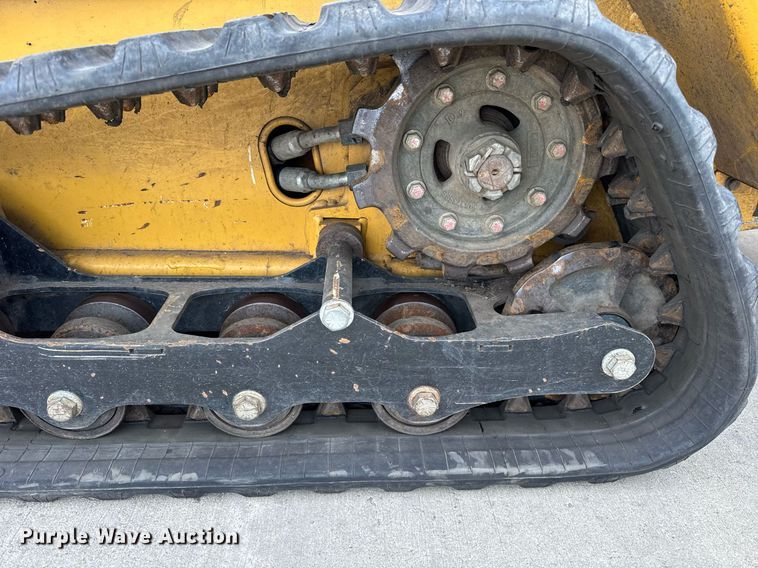 image for item DU3354 2020 Vermeer CTX100 compact utility loader