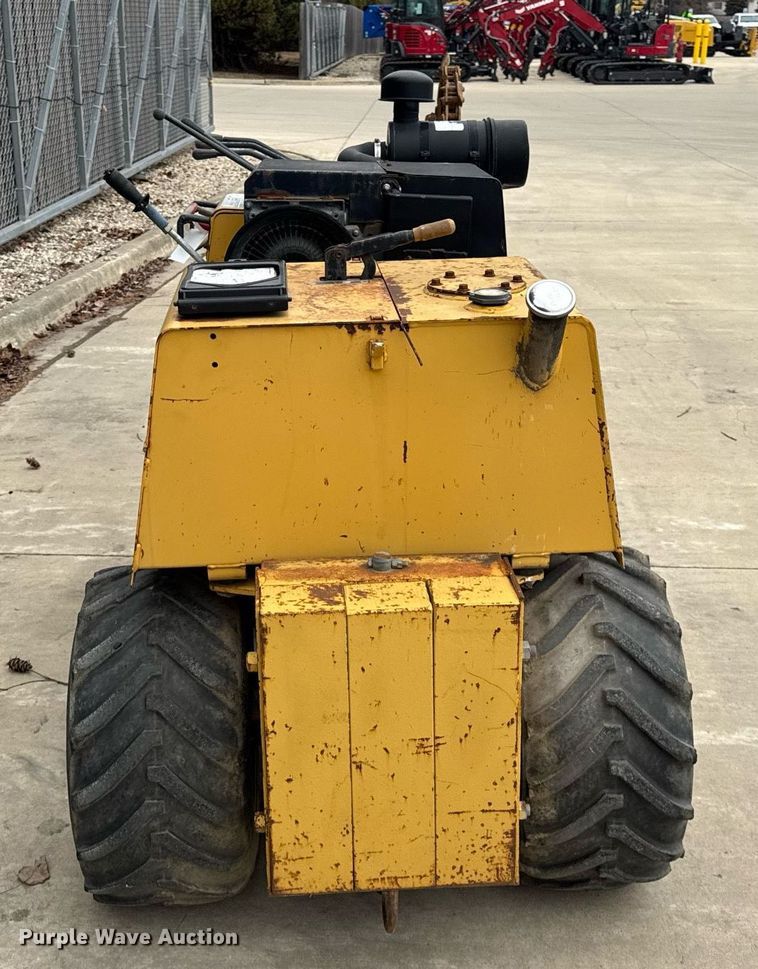 image for item DU3355 2008 Vermeer LM 42 trencher