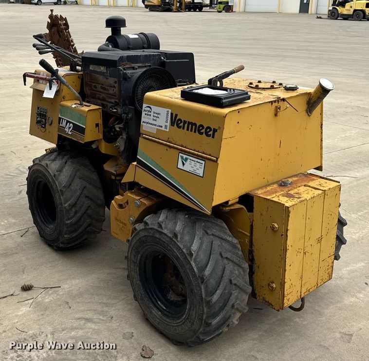image for item DU3355 2008 Vermeer LM 42 trencher