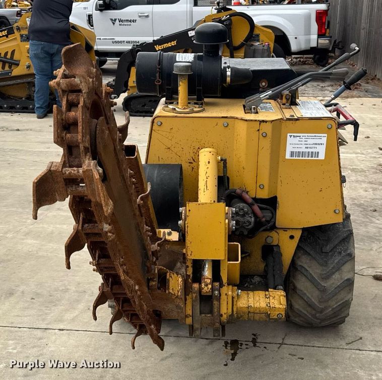 image for item DU3355 2008 Vermeer LM 42 trencher