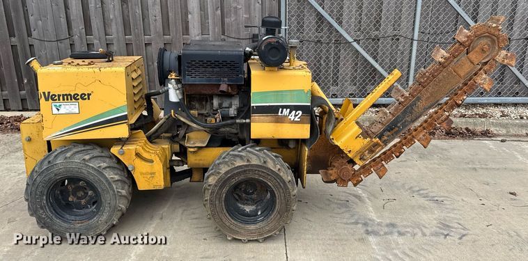 image for item DU3355 2008 Vermeer LM 42 trencher