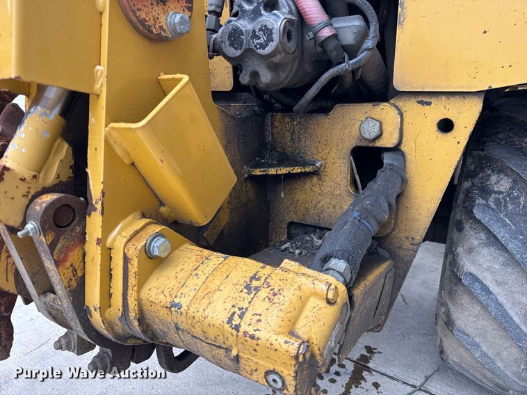 image for item DU3355 2008 Vermeer LM 42 trencher