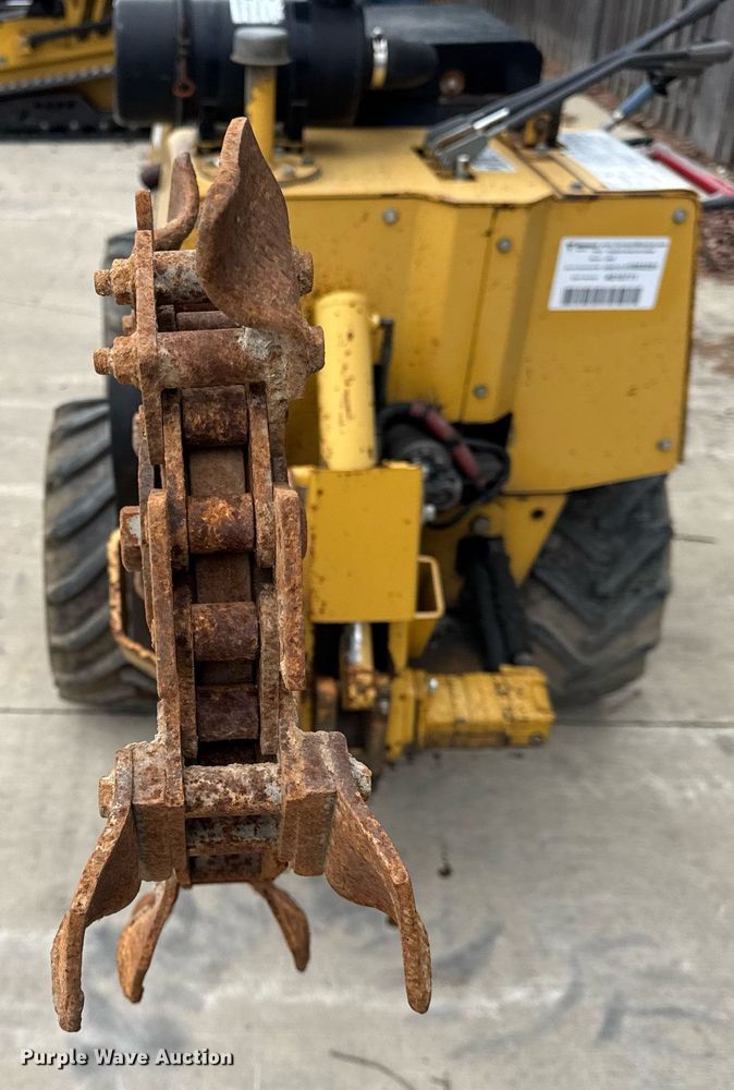 image for item DU3355 2008 Vermeer LM 42 trencher